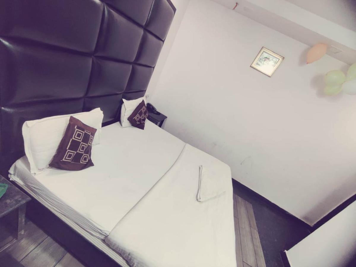 Hotel Saya Deluxe Near New Delhi Railway Station ' Екстериор снимка